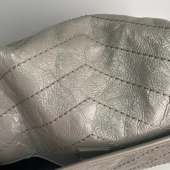 Yves Saint Laurent Niki Gray Quilted Leather Shoulder Bag - Picture 8 of 12